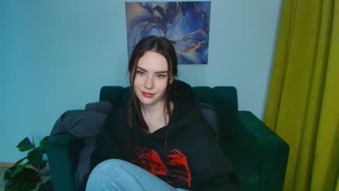 elenaoconar online show from 03/04/25, 06:39