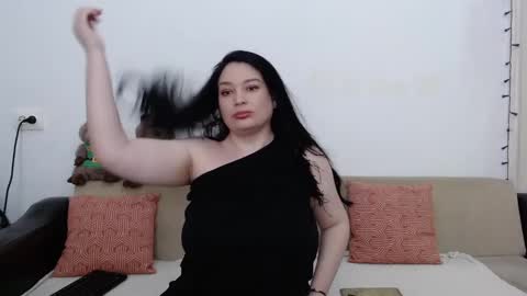 ElenaTroyy online show from 02/08/25, 09:15