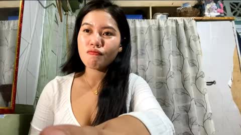 Amelia online show from 05/13/26, 10:01