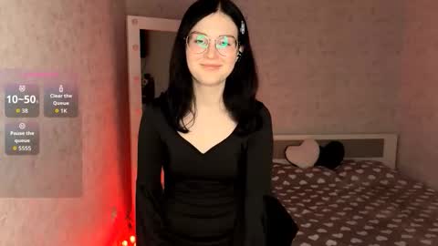 Annie PVT IS OPEN online show from 02/03/26, 02:53