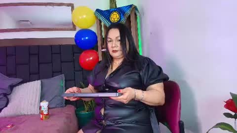 elenna_boobs_ online show from 07/03/26, 03:35