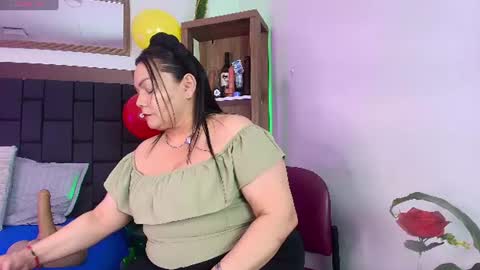 elenna_boobs_ online show from 07/09/26, 04:05