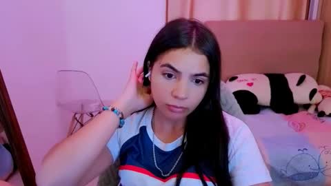 agnes online show from 04/11/26, 06:56