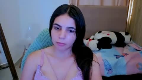 Snapshot of elenna_hotx chatting on 06/12/26, 06:07 agnes online show from 06/12/26, 06:07
