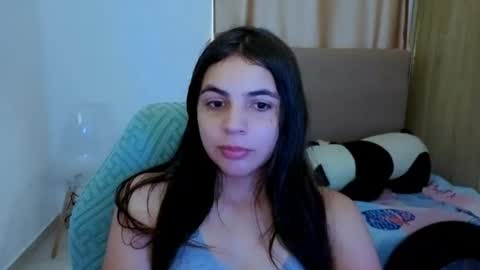 Snapshot of elenna_hotx chatting on 06/21/26, 05:48 agnes online show from 06/21/26, 05:48