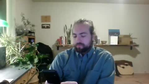 Snapshot of elephantfox chatting on 01/18/25, 04:59 fox online show from 01/18/25, 04:59