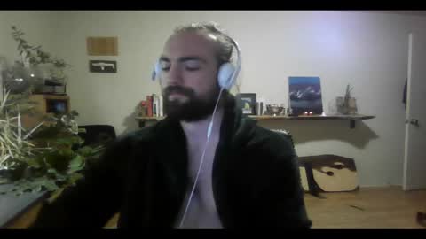 Snapshot of elephantfox chatting on 02/22/25, 05:02 fox online show from 02/22/25, 05:02