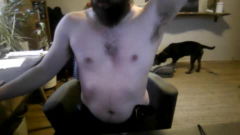 Snapshot of elephantfox chatting on 11/24/25, 12:10 fox online show from 11/24/25, 12:10