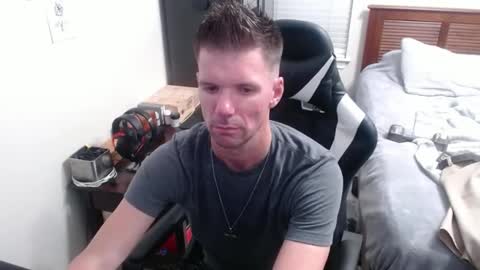 Walker online show from 09/27/25, 05:12