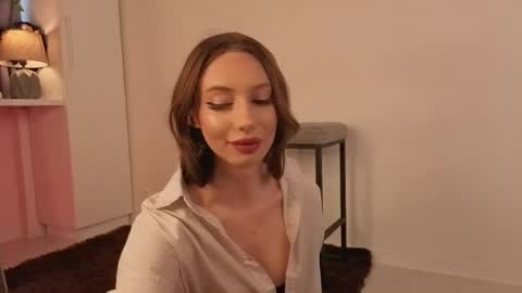 Elfie online show from 04/12/26, 08:52