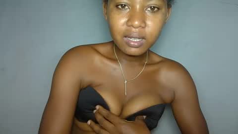 elia011 online show from 01/11/25, 06:01