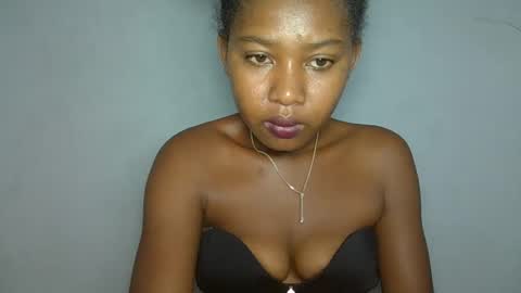 elia011 online show from 01/11/25, 09:04