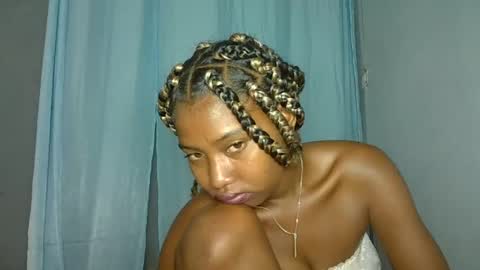 elia011 online show from 01/19/25, 01:10