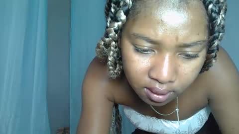 elia011 online show from 01/19/25, 12:28