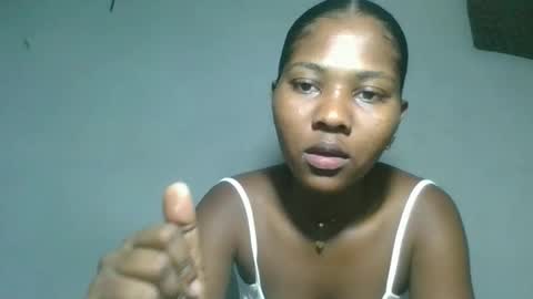 elia011 online show from 10/30/25, 08:27