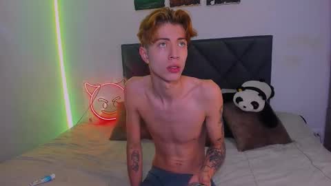 eliann_adam online show from 02/06/25, 02:26