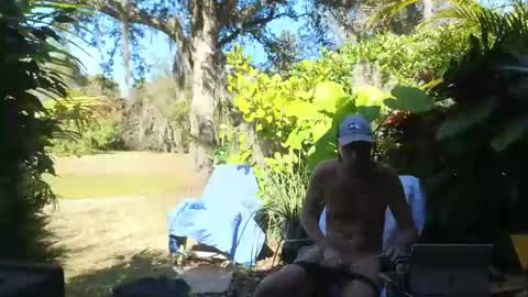 Snapshot of eliberator chatting on 02/28/25, 08:18 eliberator online show from 02/28/25, 08:18