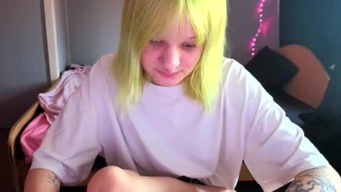 elieiza_xo online show from 04/29/26, 09:13