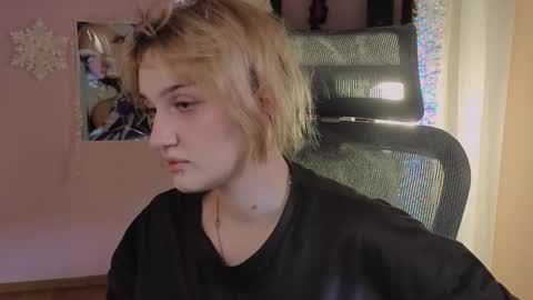 Ellie online show from 01/10/26, 05:31