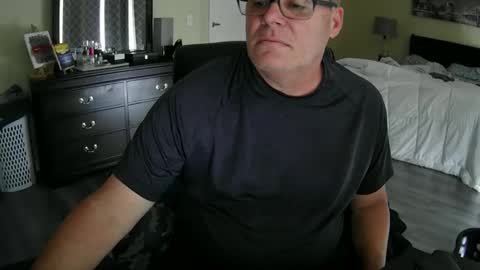 elierpons73 online show from 05/21/26, 07:32