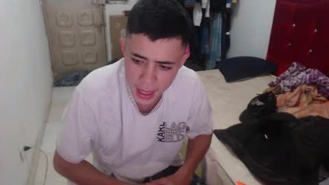 Snapshot of elii_797 chatting on 02/19/26, 05:09 bby-santy online show from 02/19/26, 05:09