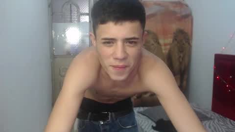 Snapshot of elii_797 chatting on 03/03/26, 04:57 bby-santy online show from 03/03/26, 04:57