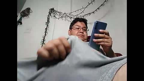 Snapshot of elimposstor chatting on 12/03/24, 03:09 elimposstor online show from 12/03/24, 03:09