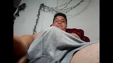 Snapshot of elimposstor chatting on 12/08/24, 10:47 elimposstor online show from 12/08/24, 10:47