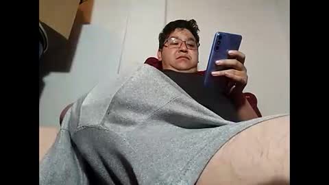 Snapshot of elimposstor chatting on 12/22/24, 02:27 elimposstor online show from 12/22/24, 02:27