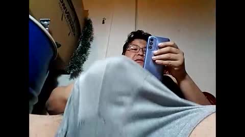 Snapshot of elimposstor chatting on 01/03/25, 01:25 elimposstor online show from 01/03/25, 01:25