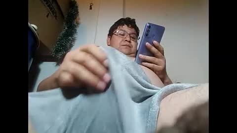 Snapshot of elimposstor chatting on 01/13/25, 12:09 elimposstor online show from 01/13/25, 12:09