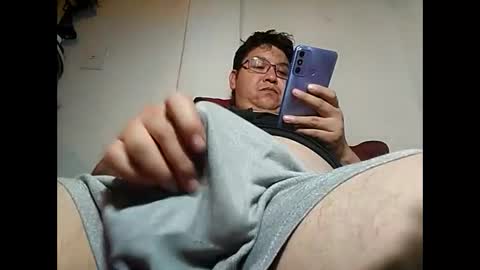 Snapshot of elimposstor chatting on 01/14/25, 01:58 elimposstor online show from 01/14/25, 01:58