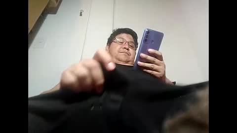 Snapshot of elimposstor chatting on 01/30/25, 01:44 elimposstor online show from 01/30/25, 01:44