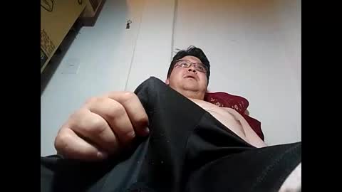 Snapshot of elimposstor chatting on 02/03/25, 10:00 elimposstor online show from 02/03/25, 10:00