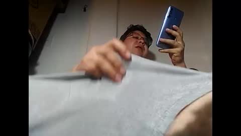 Snapshot of elimposstor chatting on 02/10/25, 12:08 elimposstor online show from 02/10/25, 12:08