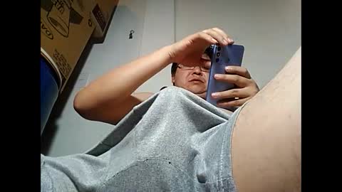 Snapshot of elimposstor chatting on 02/14/25, 01:40 elimposstor online show from 02/14/25, 01:40