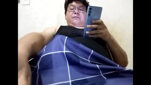 Snapshot of elimposstor chatting on 10/01/25, 07:09 elimposstor online show from 10/01/25, 07:09