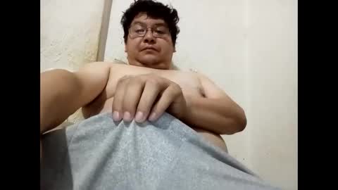 Snapshot of elimposstor chatting on 10/07/25, 02:03 elimposstor online show from 10/07/25, 02:03