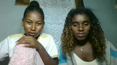 elina981 online show from 03/12/26, 09:21