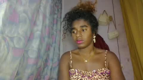 Snapshot of elina981 chatting on 04/23/26, 12:40 elina981 online show from 04/23/26, 12:40