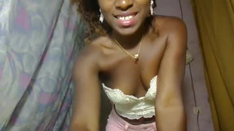 Snapshot of elina981 chatting on 04/25/26, 02:25 elina981 online show from 04/25/26, 02:25