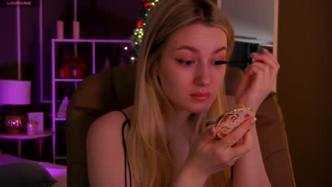 Elina online show from 01/14/25, 01:15