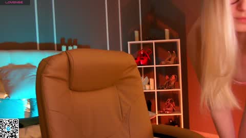 Elina online show from 02/07/25, 01:04