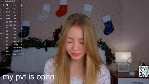 Elina online show from 12/23/25, 02:09