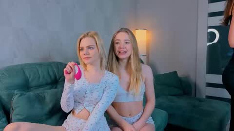 Elina online show from 01/06/26, 05:44