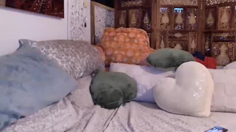 Snapshot of elinah_hanile chatting on 10/31/25, 01:28 Elinah online show from 10/31/25, 01:28