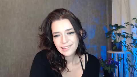 Snapshot of elinapretty chatting on 03/22/26, 10:57 Elina online show from 03/22/26, 10:57