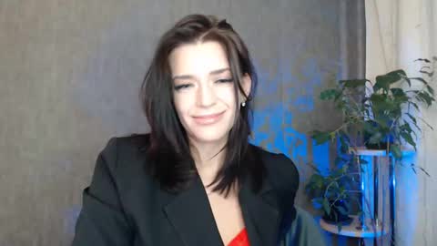 Snapshot of elinapretty chatting on 04/19/26, 10:45 Elina online show from 04/19/26, 10:45