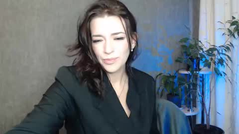 Snapshot of elinapretty chatting on 05/31/26, 10:55 Elina online show from 05/31/26, 10:55