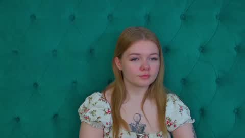 Snapshot of elinavale chatting on 05/29/26, 06:28 elinavale online show from 05/29/26, 06:28